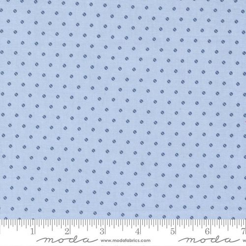 Blueberry Delight Bunny Hill Design Berry Dots Hellblau